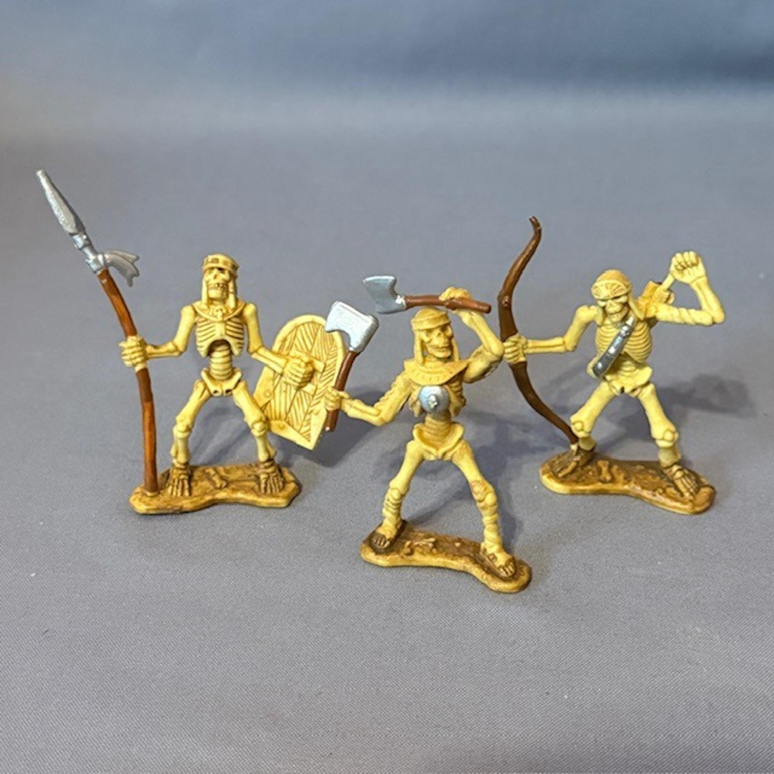 Vintage Skeleton Miniatures Figures Dungeons Dragons D&D Skull Warrior Lot Bow