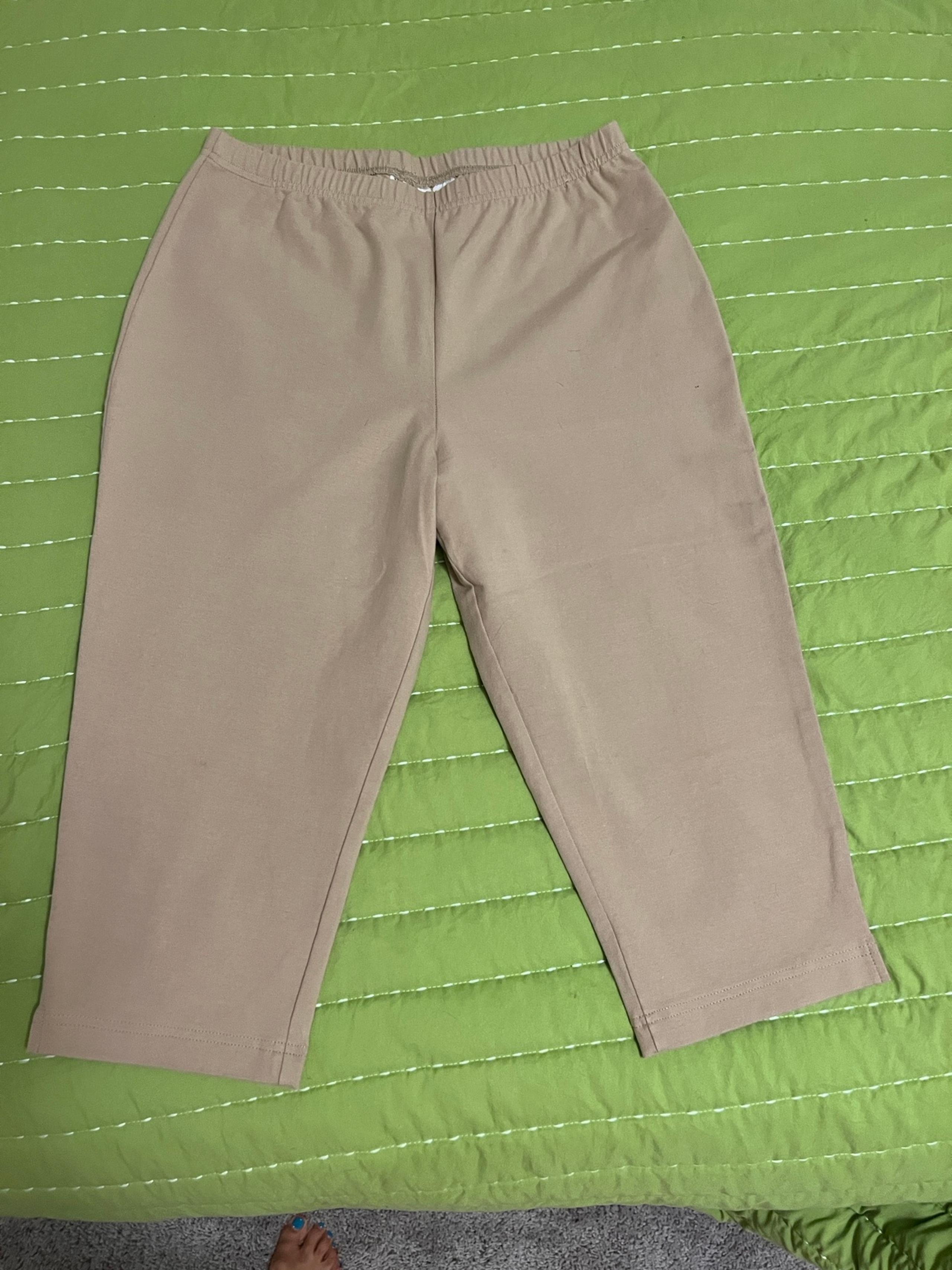 Women with Control cropped pants
