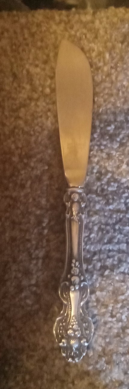 vintage Reed and Barton mirrorstele