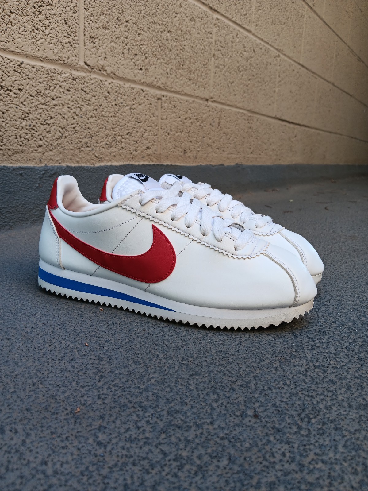 Nike Womens Cortez Classic Forrest Gump Shoes Sneakers Sz 7.5 807471-103