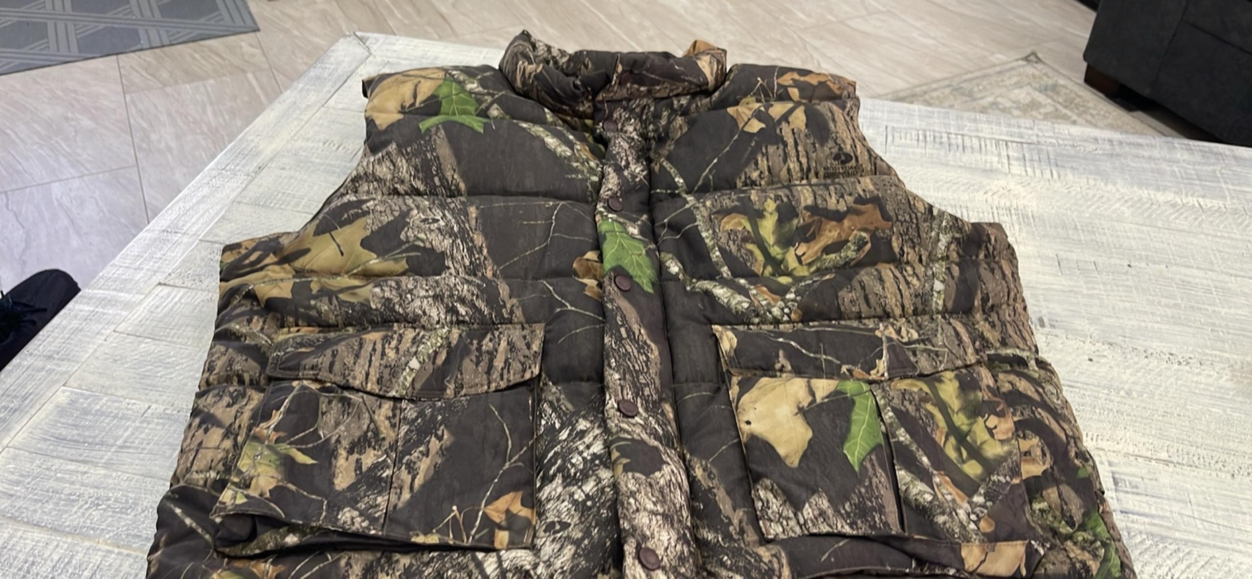 Men’s Vintage Cabelas Premier Northern Goose Down Camo Vest Realtree Puffer Size