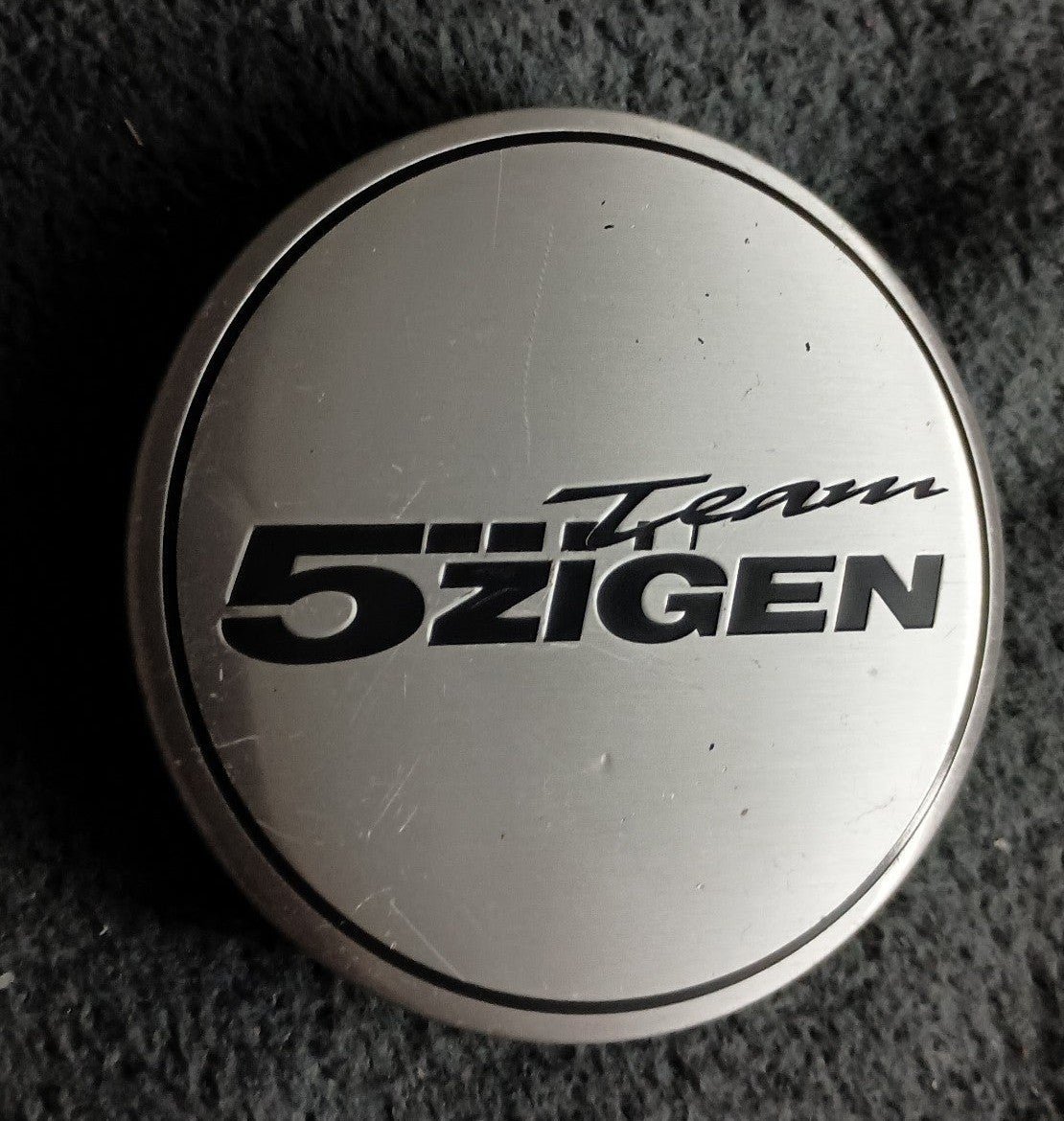 1-wheel center cap Team 5 Zigen
