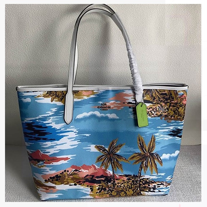 City Tote With Hawaiian Print