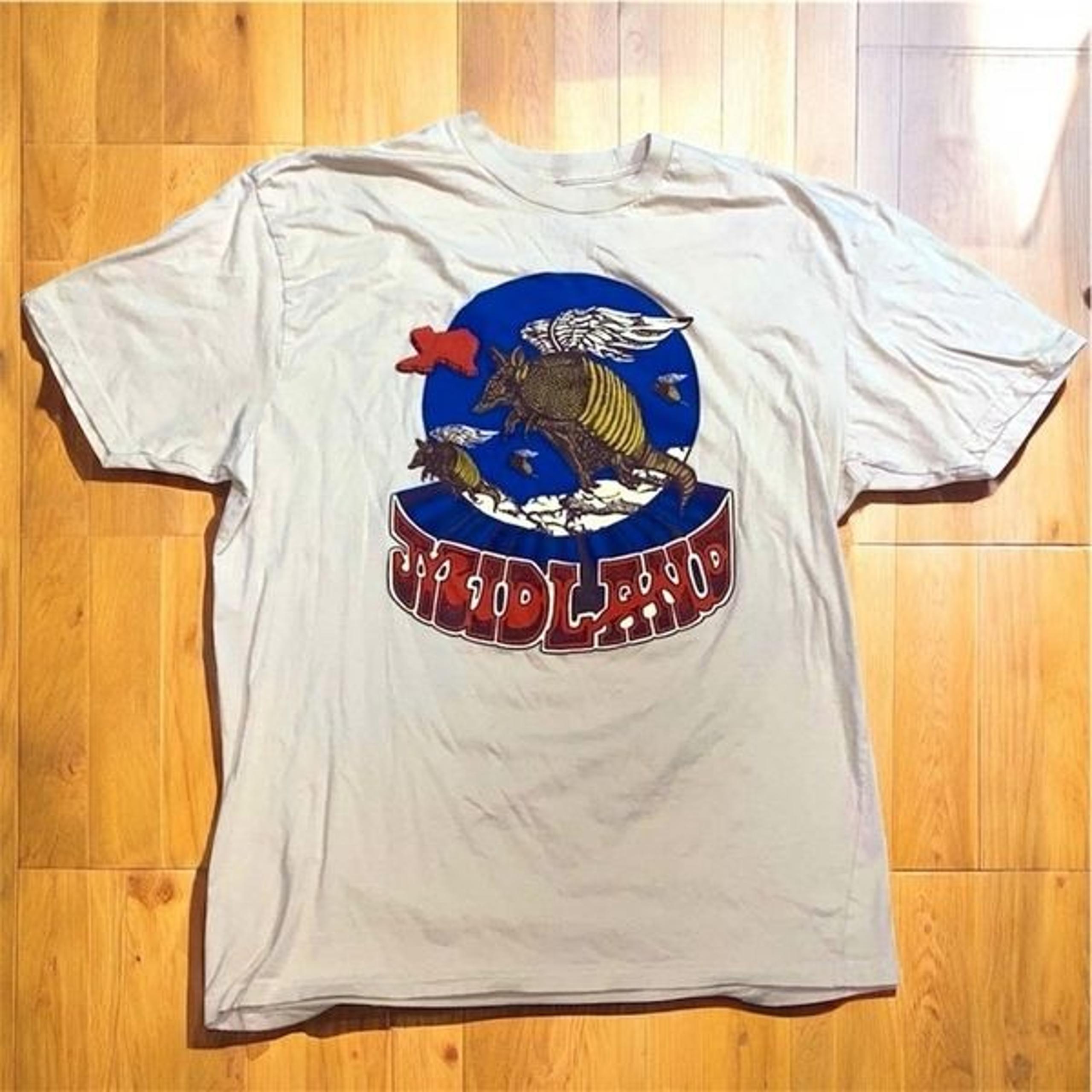 Midland Band Tee XL Cream Graphic T-Shirt Winged Armadillo | Texas Country Merch