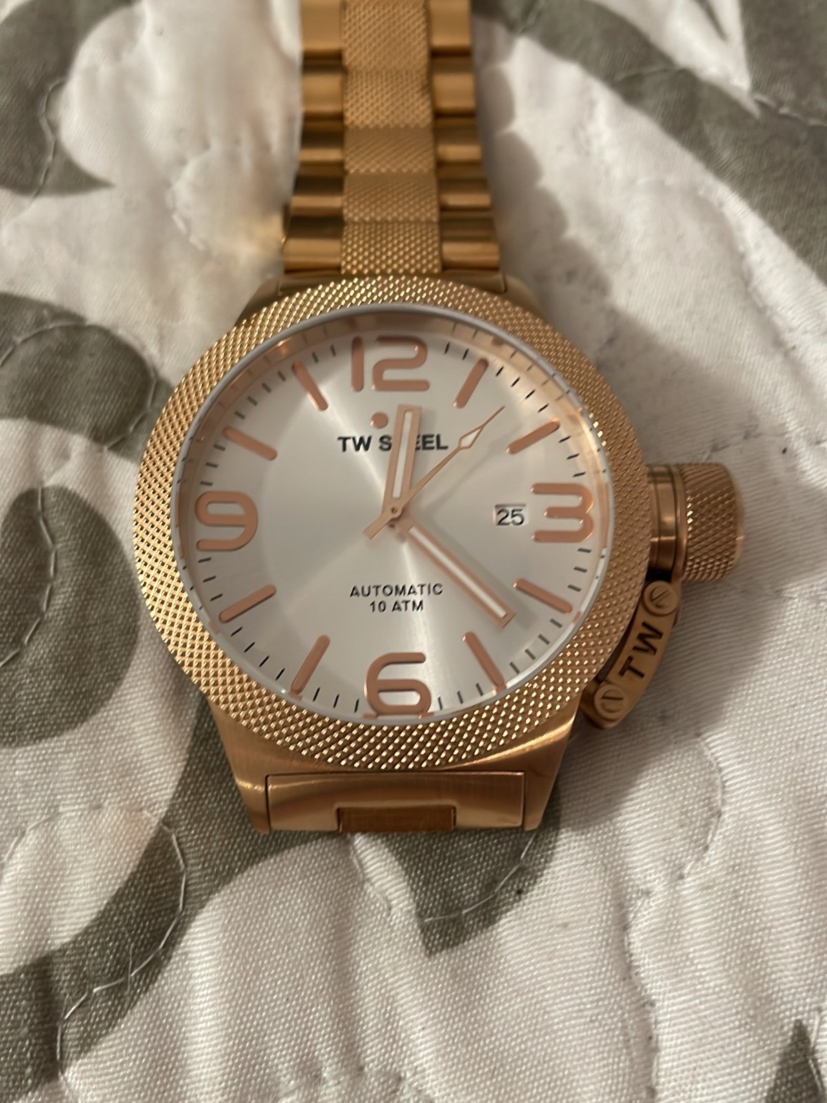 TW Steel Unisex Quartz Watch with White Dial Chronograph Display and Brown Leather Strap CE1007 並行輸入品
