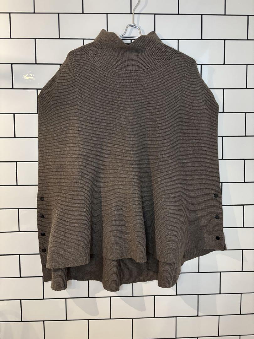 【BEAUTY&YOUTH】Excellent Condition - Poncho-Style High-Neck Knit Sweater!