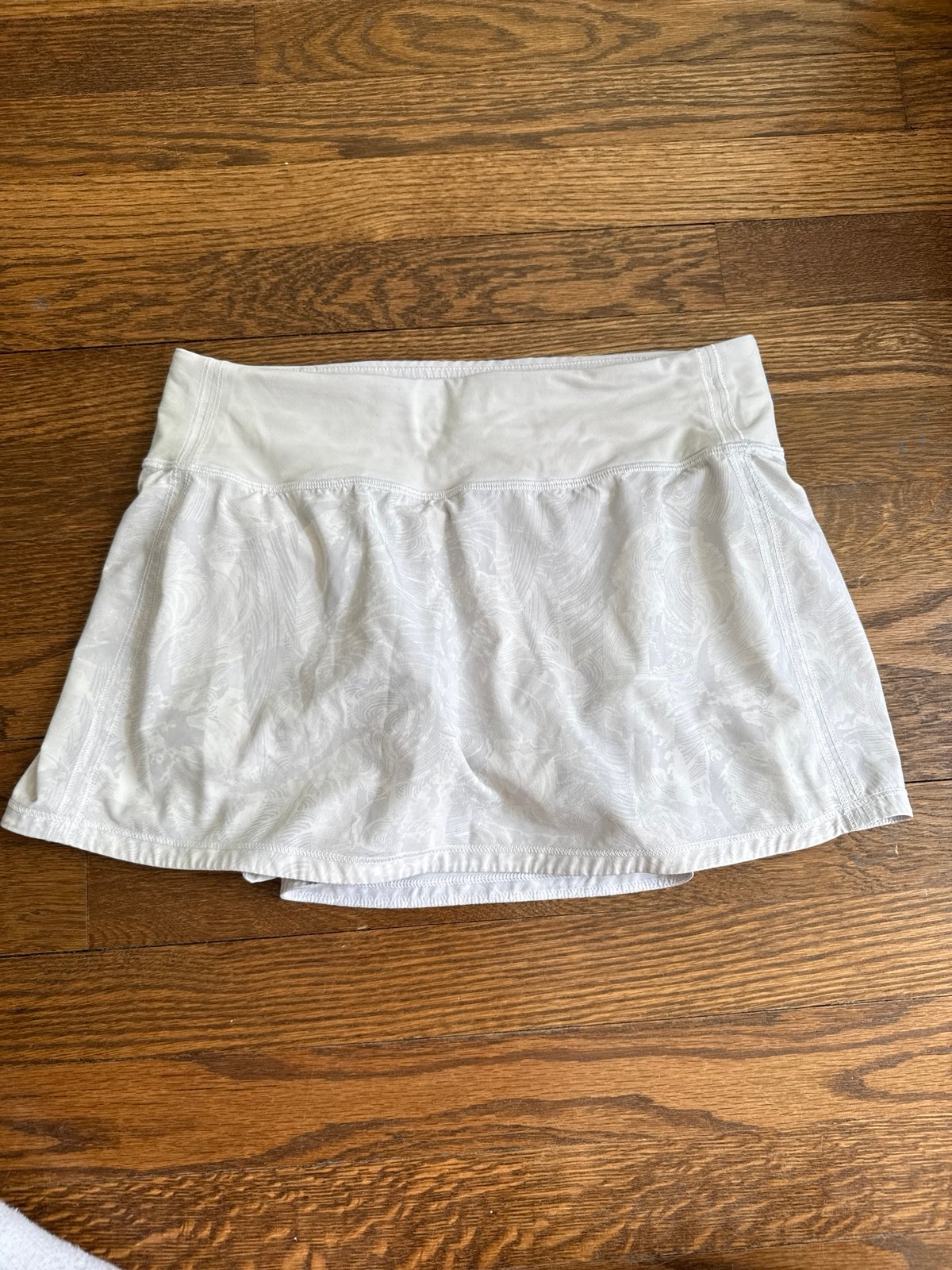 Lululemon pace rival skirt size 4