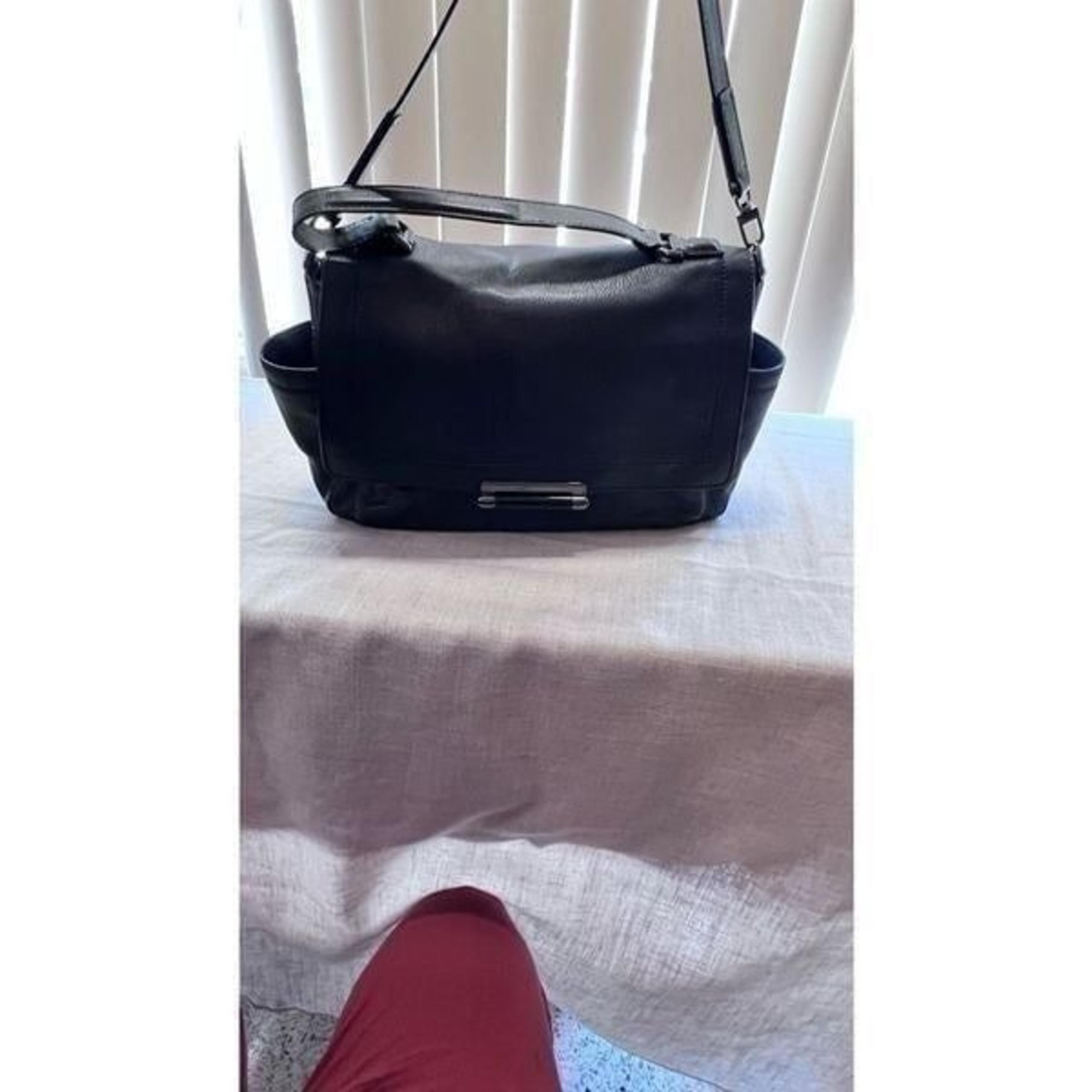 Diane Von Furstenberg Womens Black Leather Long Strap Purse Satchel Shoulder Bag