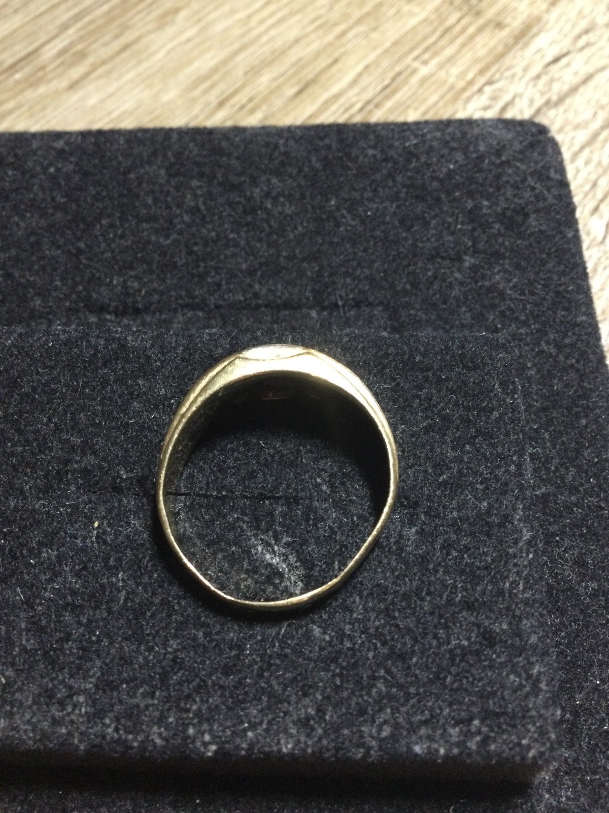 VINTAGE 10KT YELLOW GOLD MEN’ S DIAMOND RING