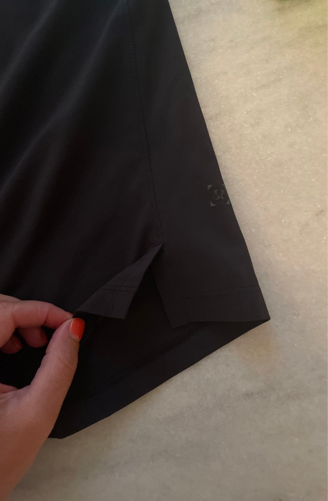 mens lululemon shorts medium black 9.5