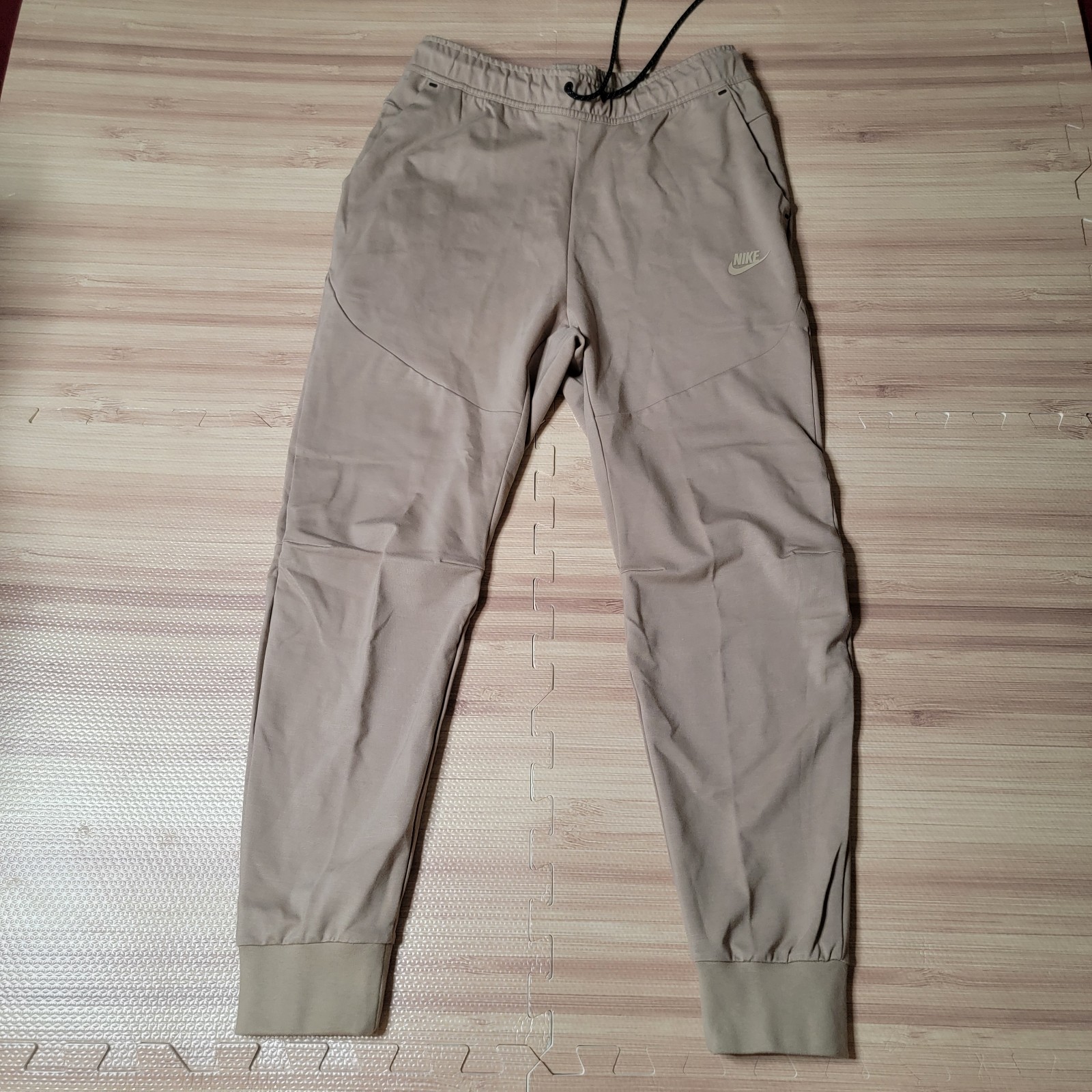 Nike Sportswear Tech Fleece Lightweight Men's Slim-Fit Jogger Sweatpants Size L
