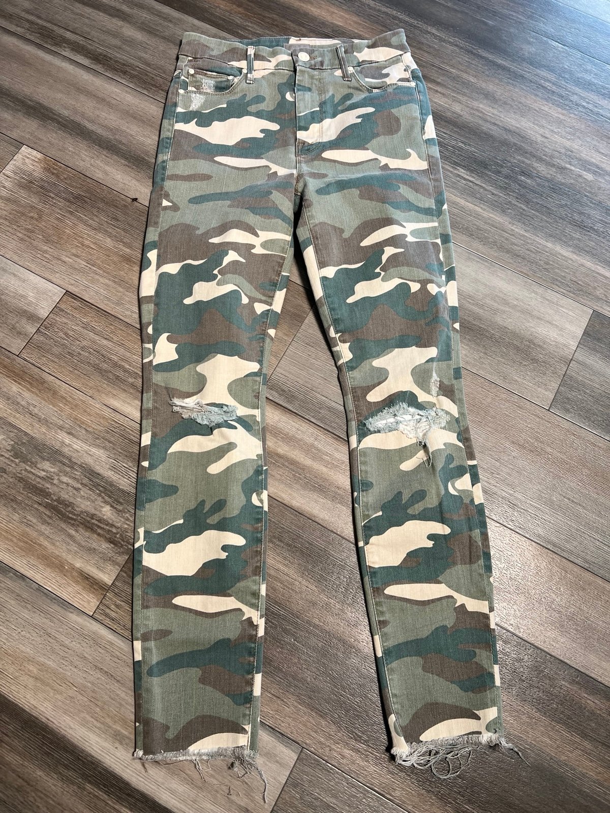 Mother High Waisted Looker Ankle Fray See Me- 25
