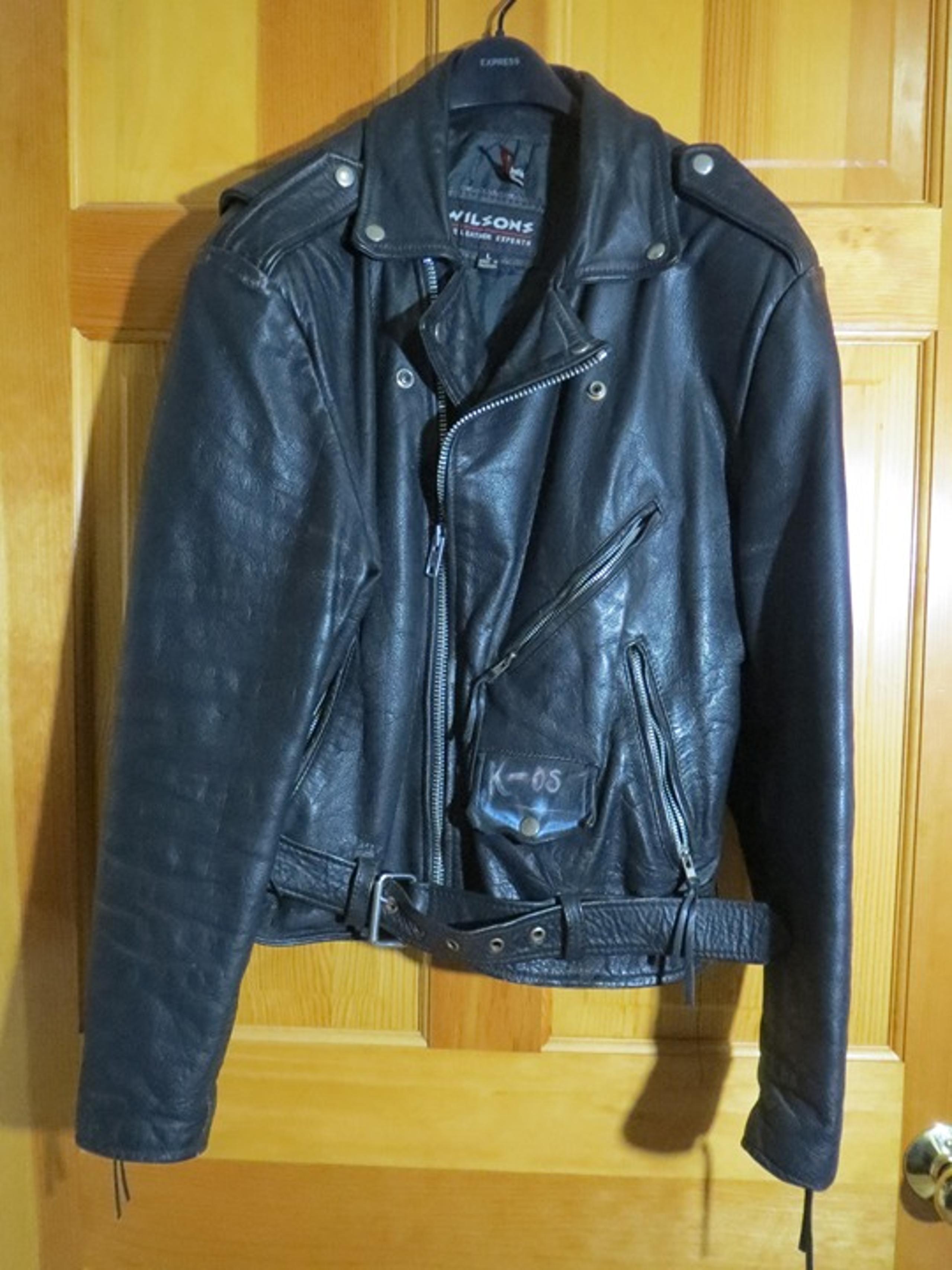 WILSON Size Large Black Leather Men’s Motorcycle Riding Jacket  Harley Patch