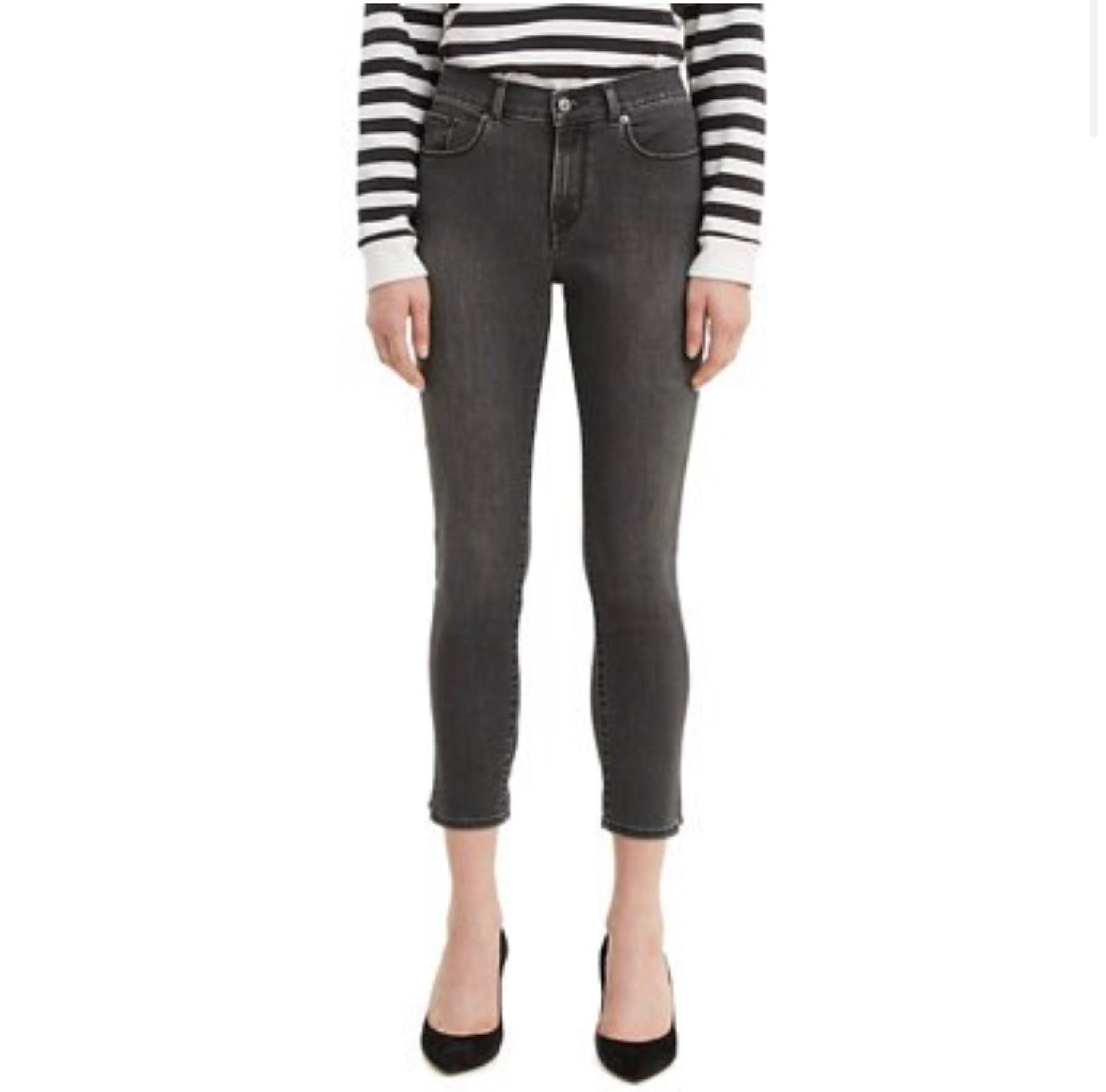 Levis cropped jeans /Brand New With Tags
