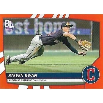 2023 Topps Steven Kwan Auto Electric Orange #32 Cleveland Guardians J38