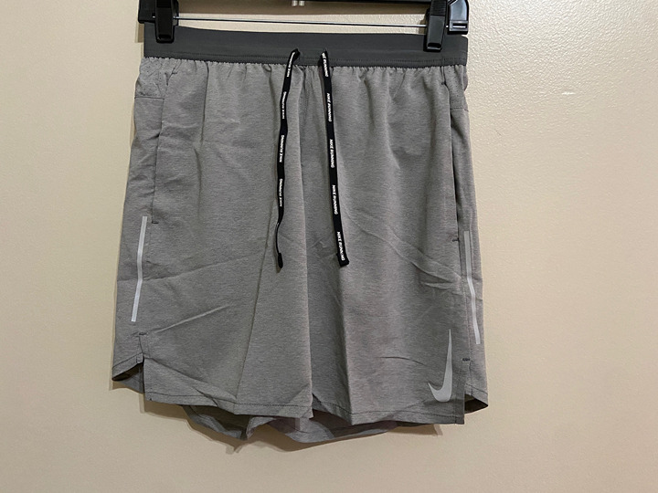 Nike Men’s Flex Stride 7” Brief-Lined Running Shorts Gray S CT7891-068 NEW