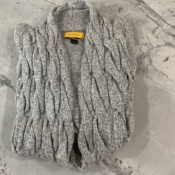 St. John wool blend open cardigan sweater, size L, excellent condition - webplanetstore.com St. John wool blend open cardigan sweater, size L, excellent condition - webplanetstore.com