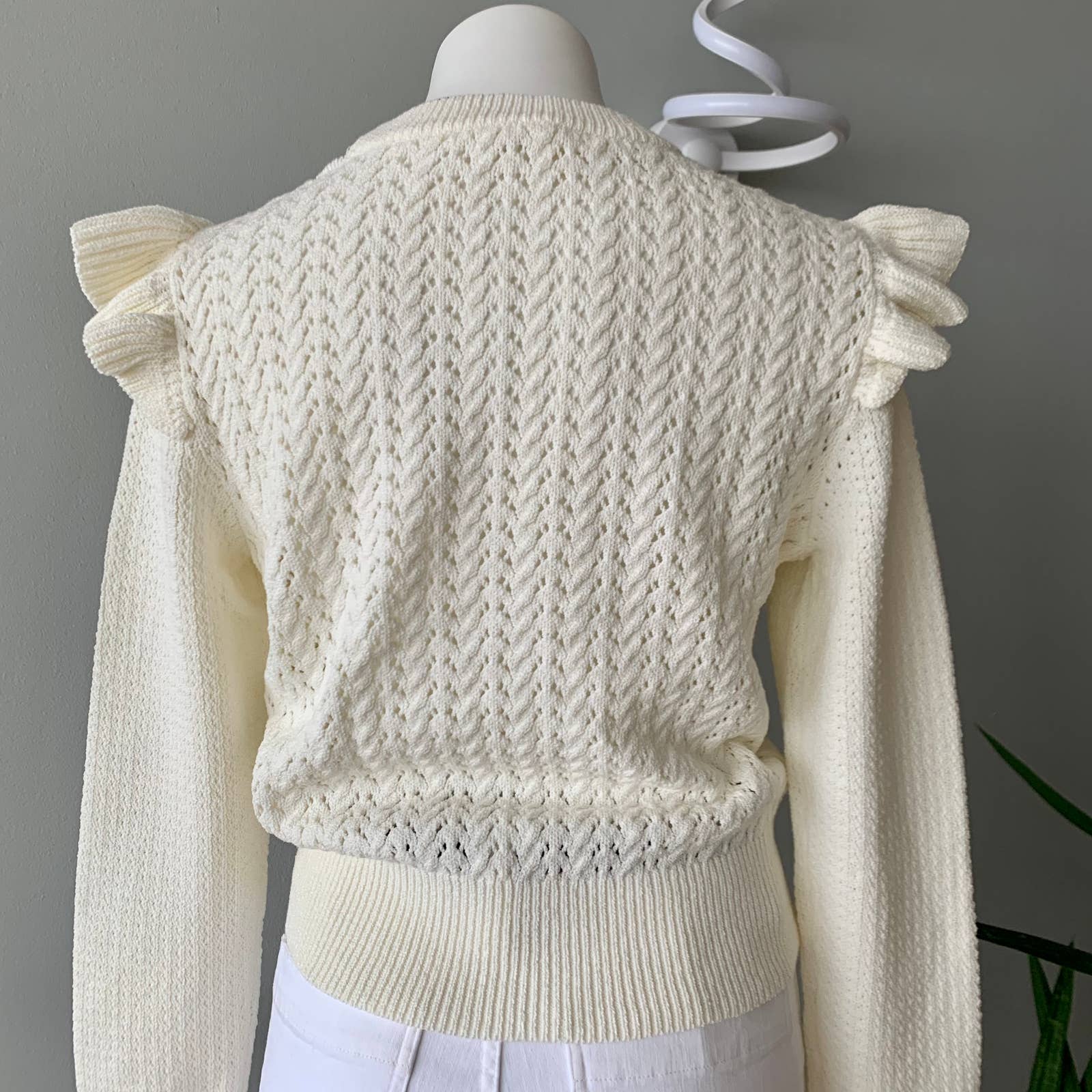 Veronica outlets Beard Ruffle Cable Knit Sweater