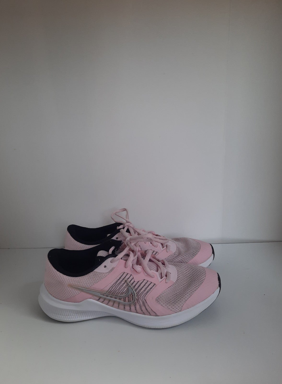 Nike Shoes size 4