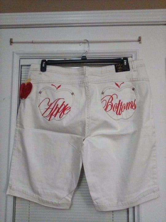 NWT APPLE BOTTOMS PLUS SZ 24 W WHITE SHO