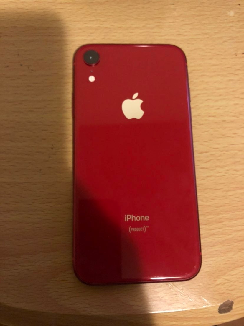 iPhone XR (Product)Red 64 gigabytes