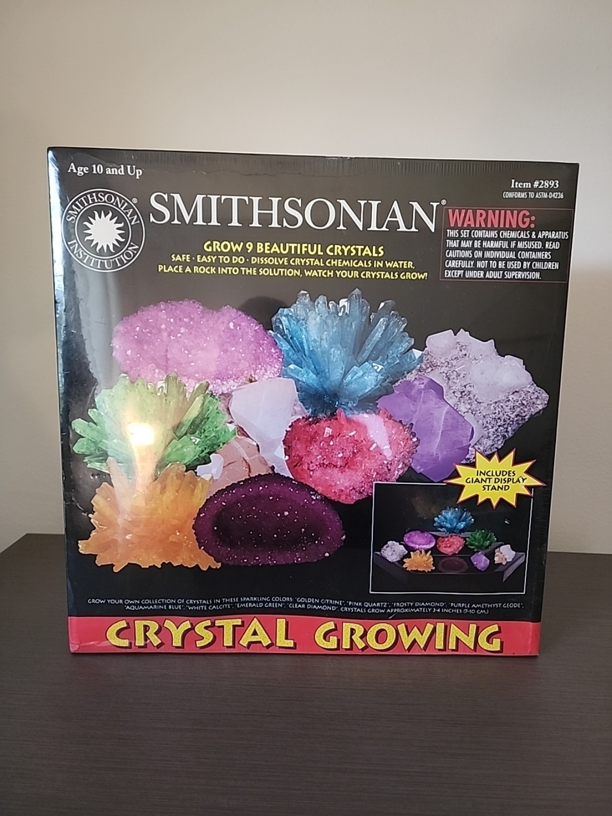 Smithsonian Crystal Growing Kit #2893, Grow 9 Crystal, includes stand. Brand new