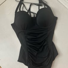 Torrid swimsuit size 1x