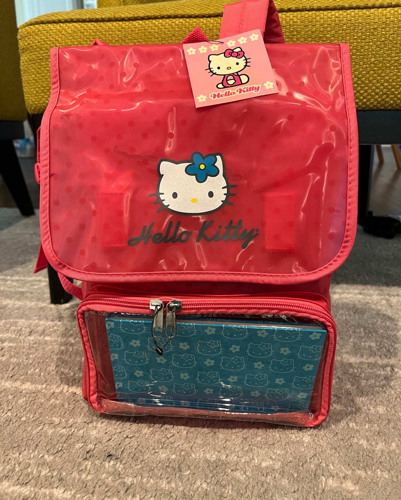 Vintage Hello Kitty 2001 waterprove Backpack with notebook