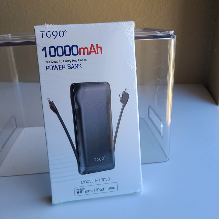 TG90° Power Bank Portable Charger Built in Cable Compatible w iPhone And Android