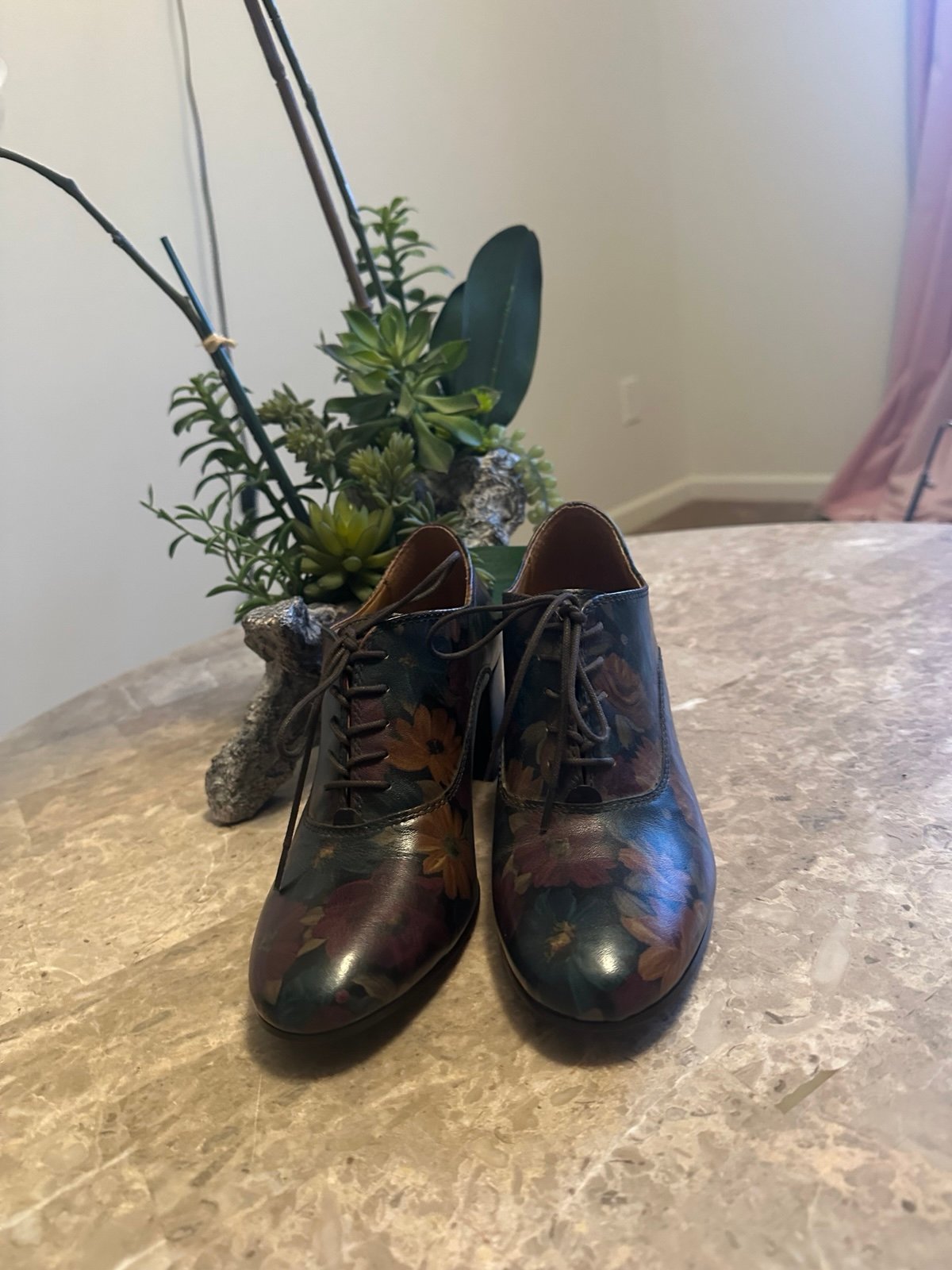 Patricia Nash Ladies Mara Floral Leather Oxford shoes size 7 M