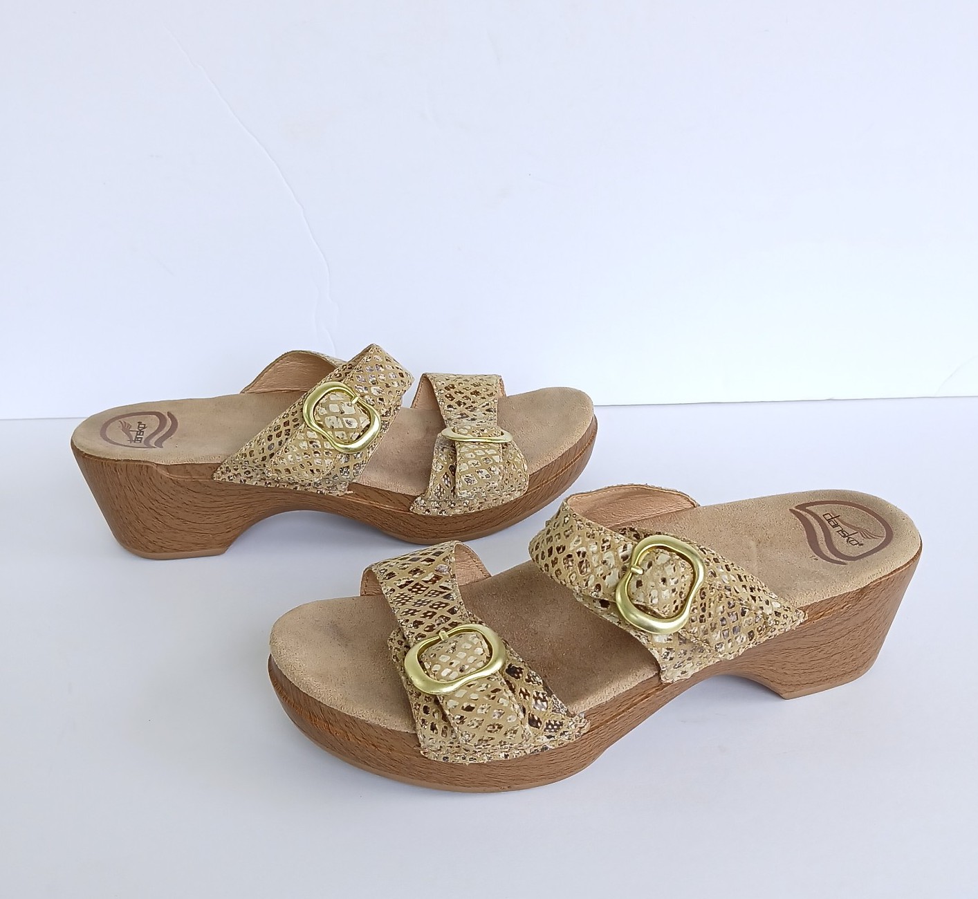 Dansko Sophie Sandals size 39 Tan Gold