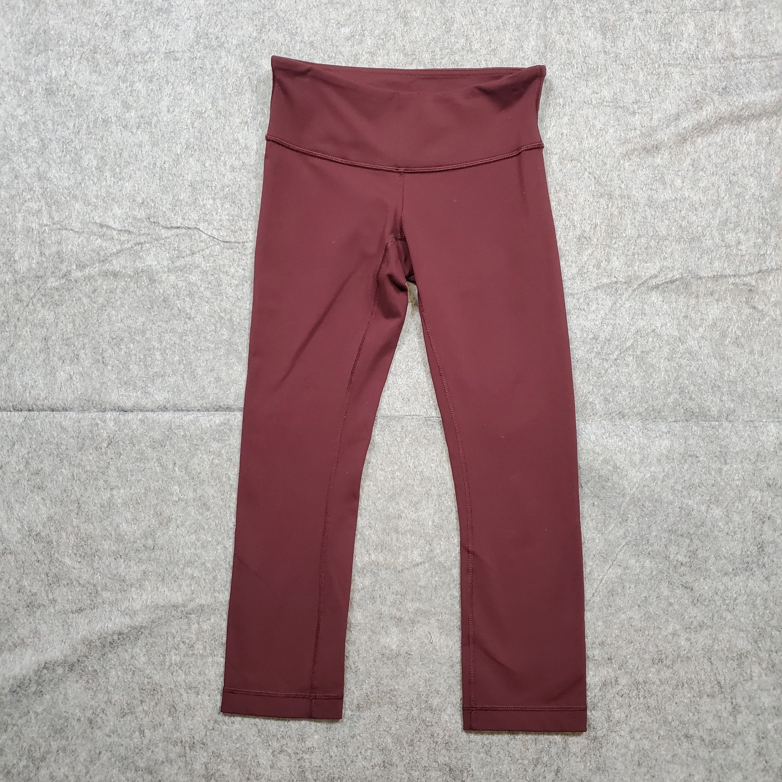 Lululemon Leggings Womens 4 Cropped Capri Yoga Run Workout Gym Maroon Athletic