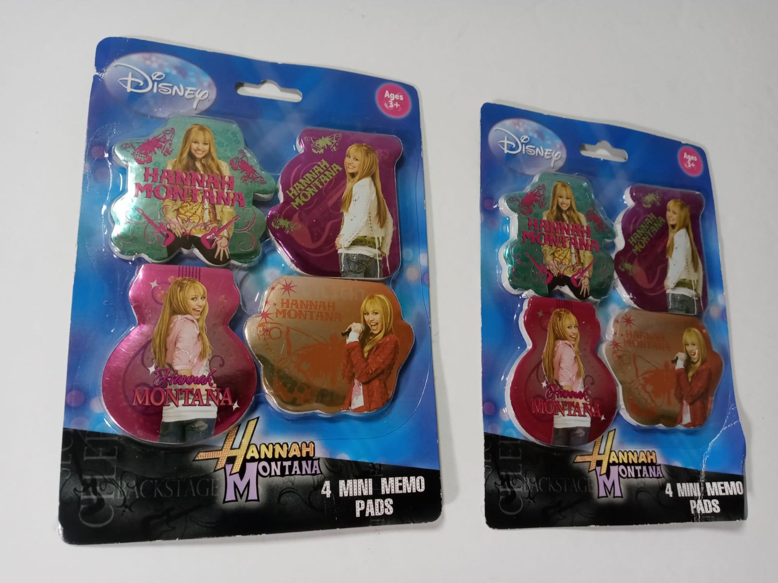 Lot of 2 Disney Hannah Montana Toys and Party Favors - pack of 4 Mini Memo Pads