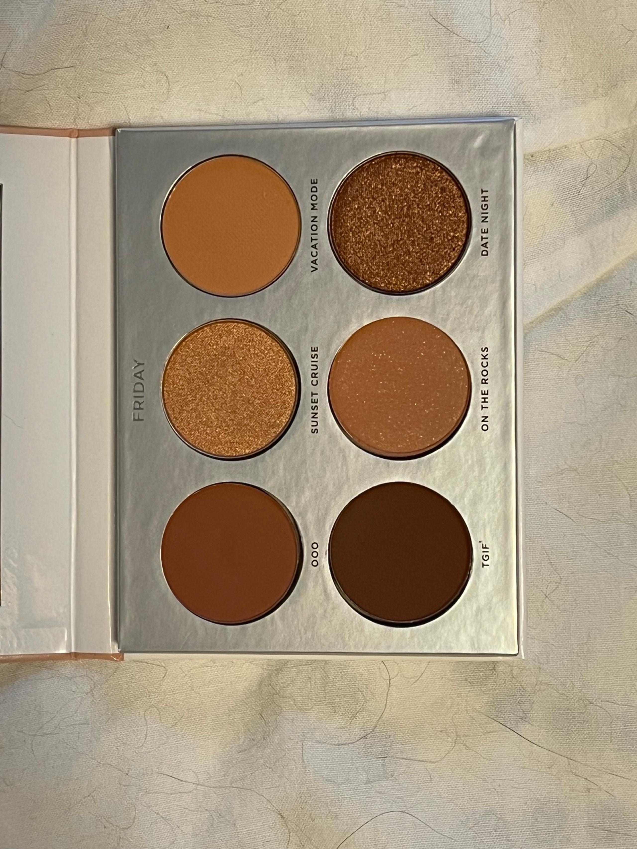 Friday eyeshadow palette - PUR