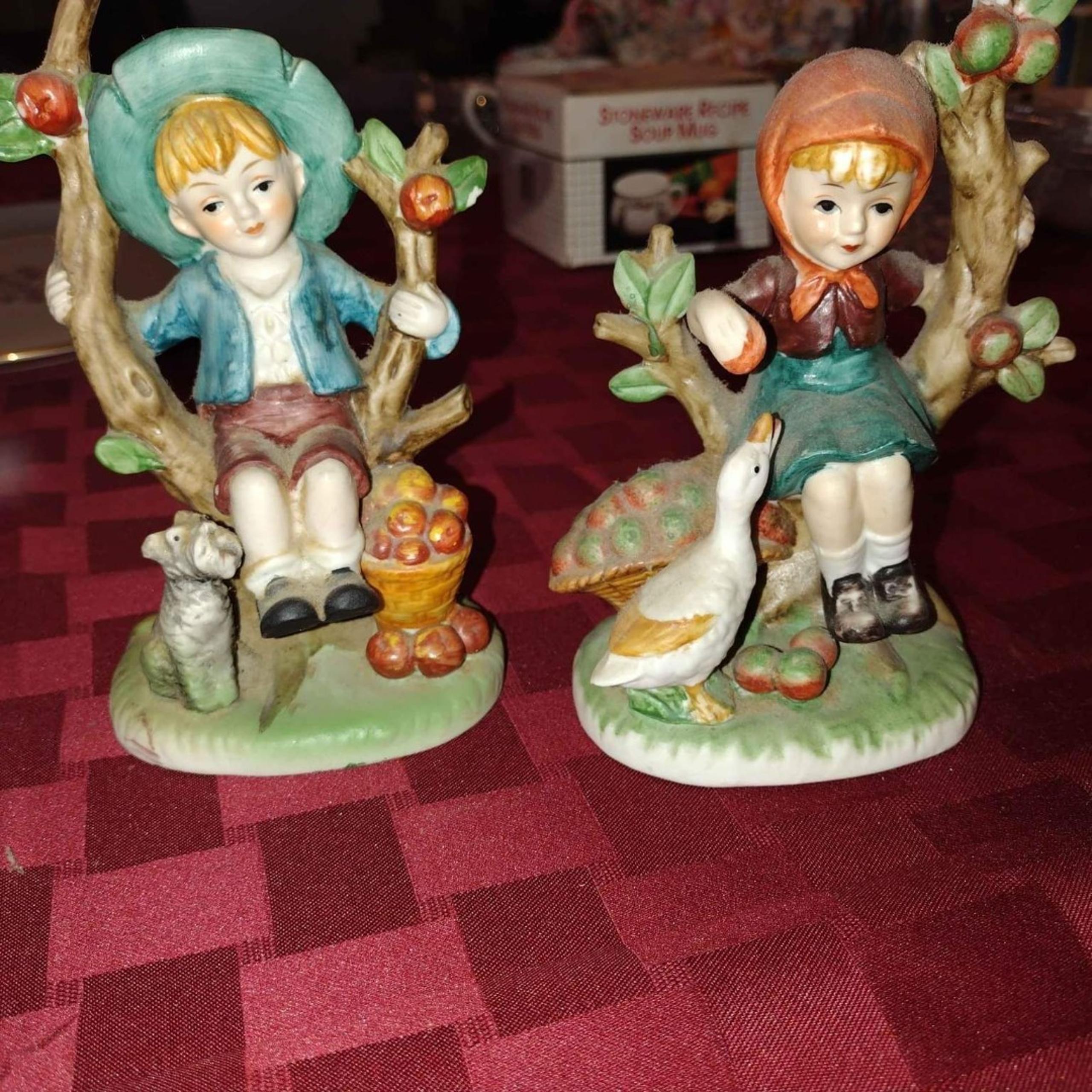 Homco Home Interiors Pair Of Boy And Girl Figurines