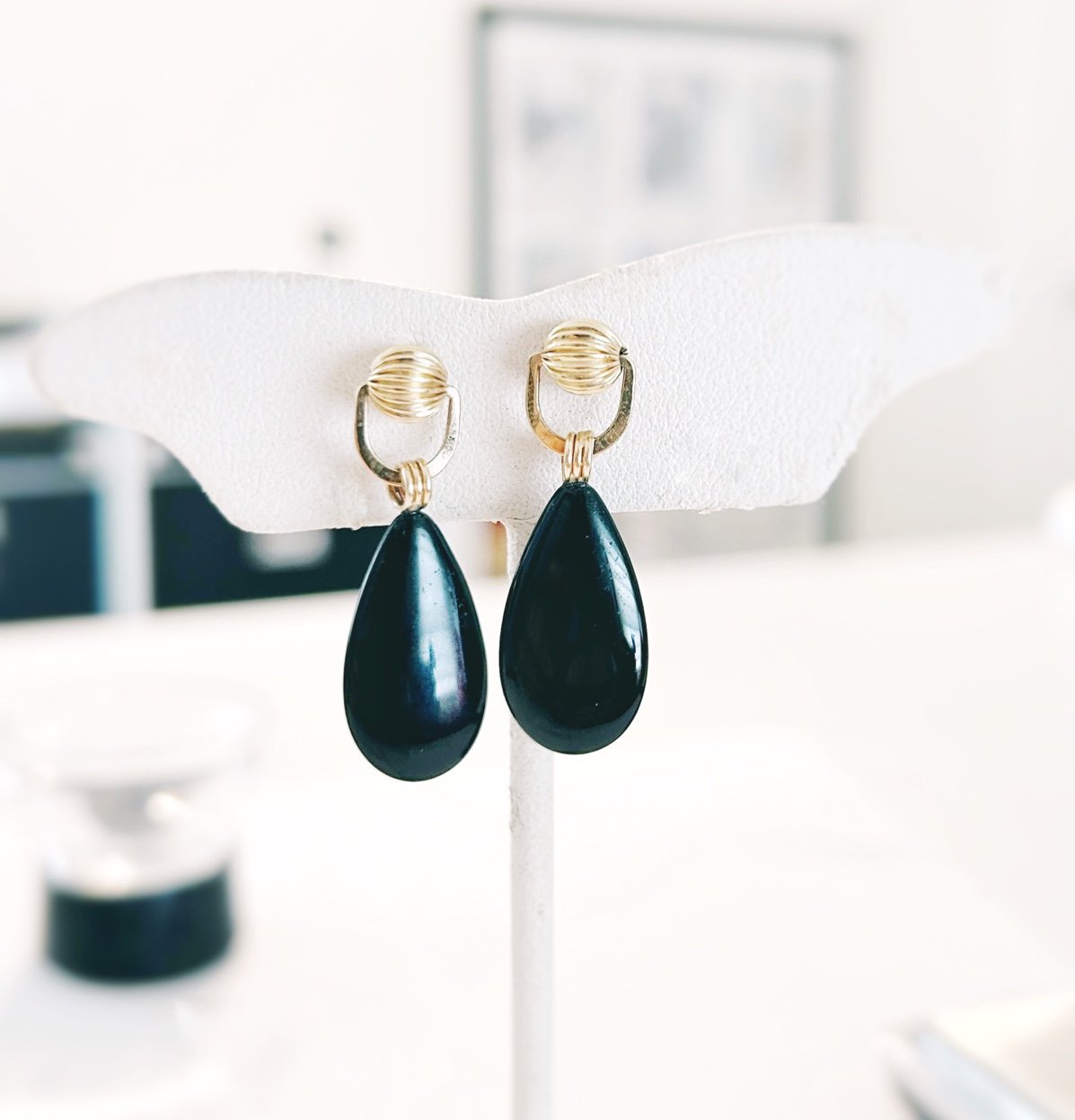 Vtg NABCO Signed 14K Yellow Gold Teardrop Dangle Black Onyx Earrings 1.3 3.4 G
