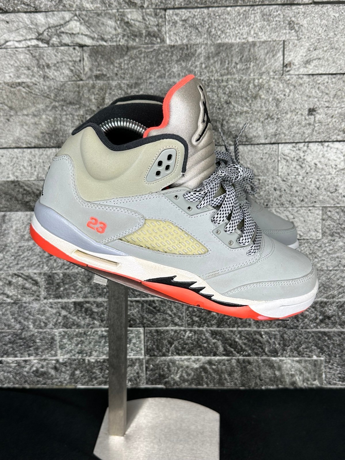 Jordan 5 Retro Hot Lava (GS) - Y7/M7/W8.5