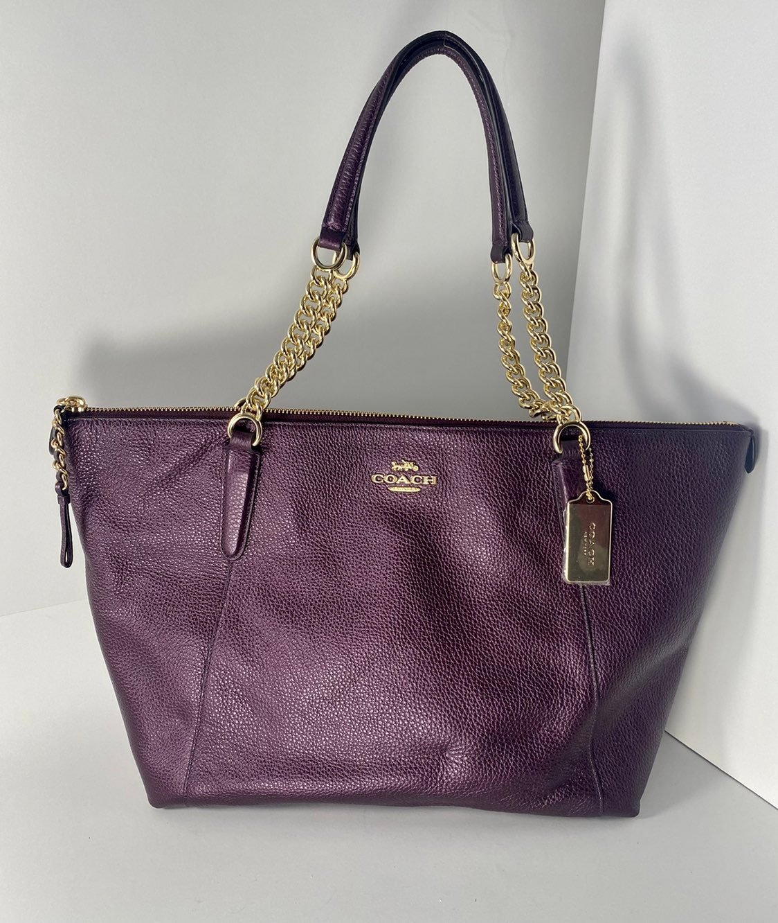NWT Coach Ava Chain Tote in Metallic Raspberry Leather and Light Gold hardware