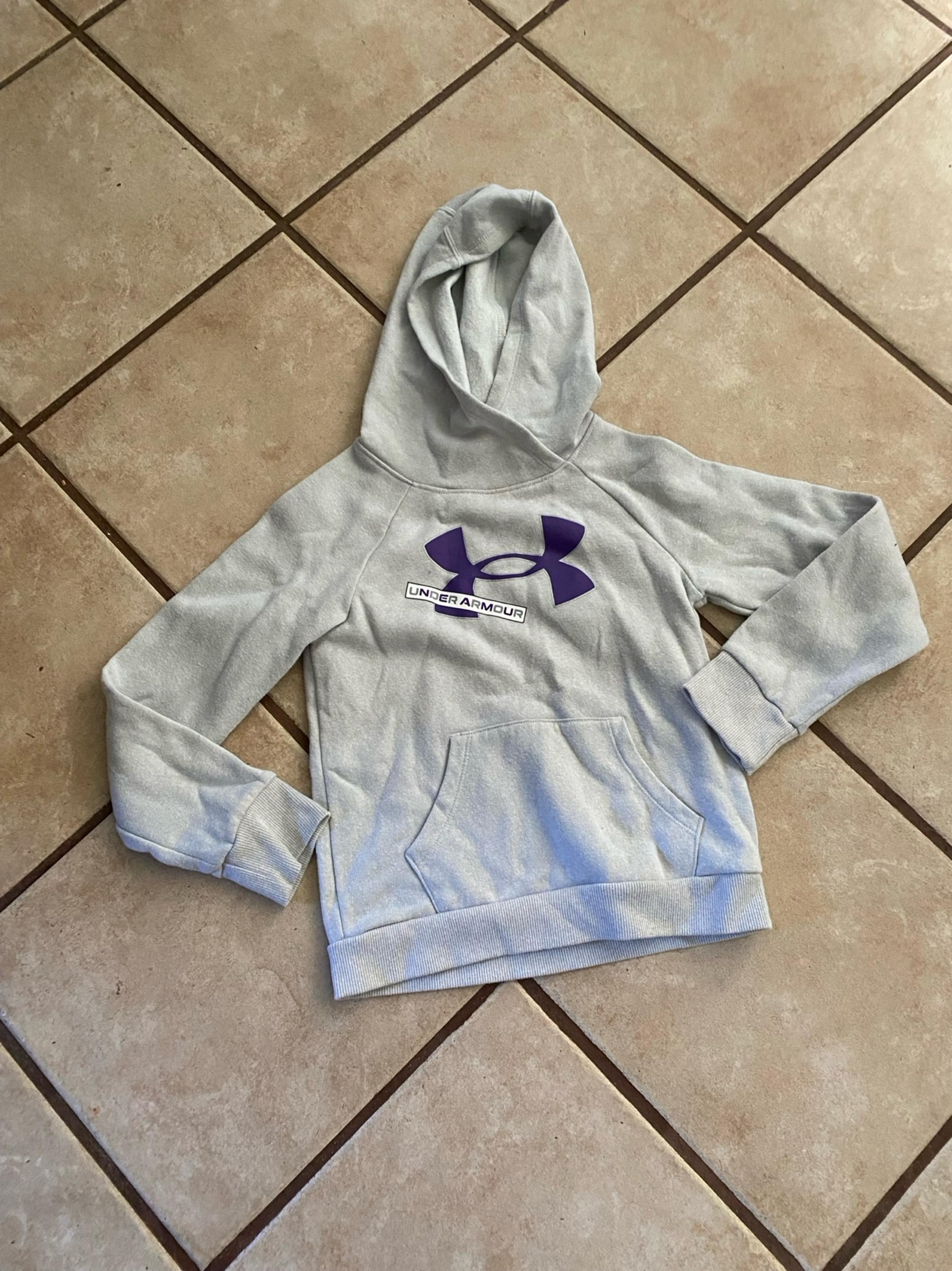 Girls Under Armour Pullover Hoodie Size 6X