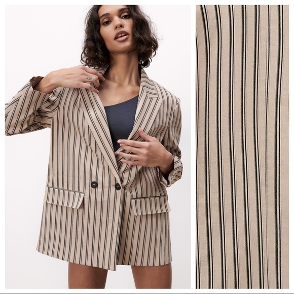NWT. Zara Beige Striped Oversized Double Breasted Full Cut Blazer. Size S.