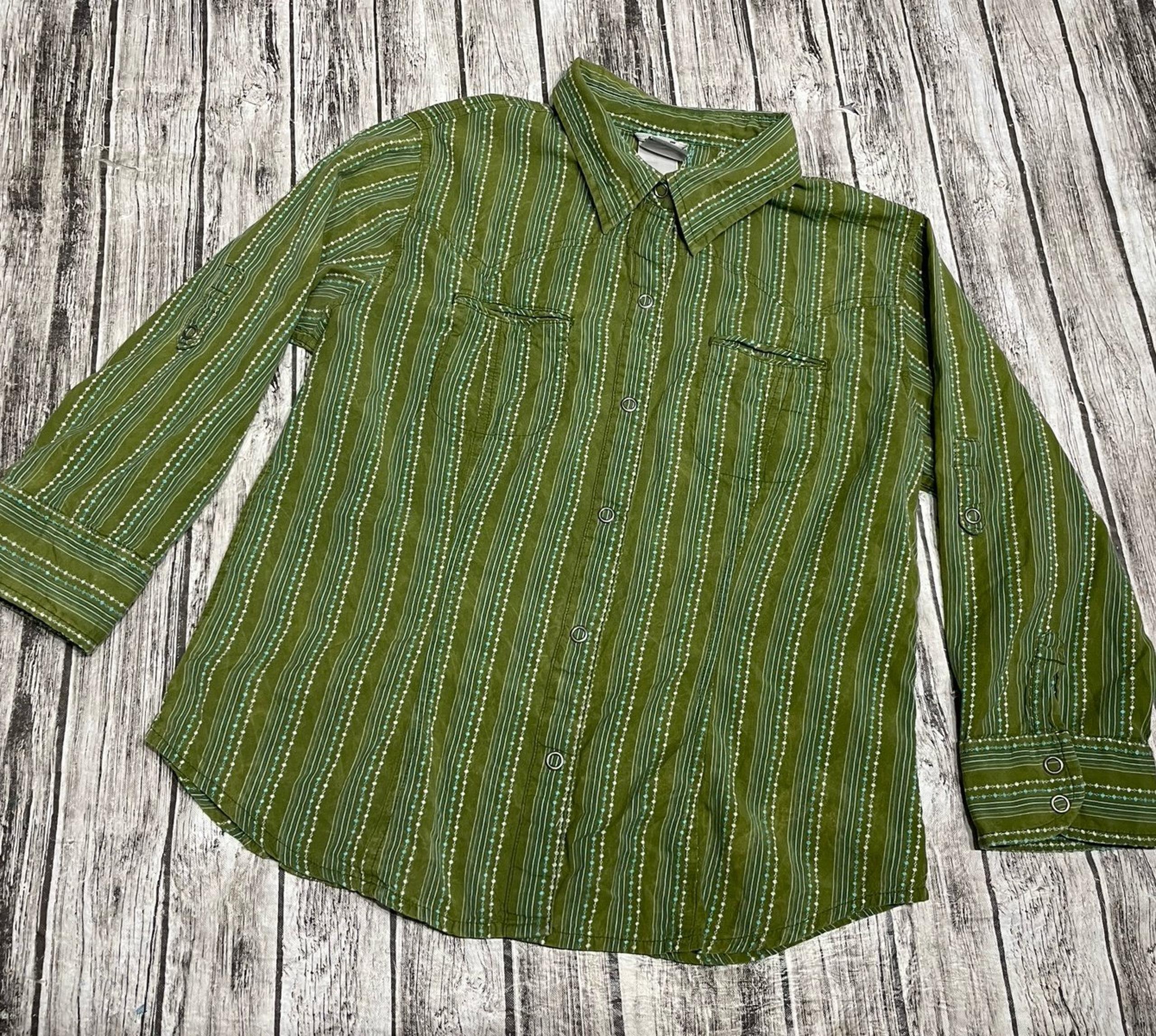 Ladies Large The North Face green snap button down casual shirt top excellent co