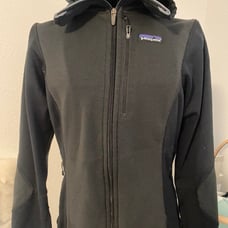 Patagagonia Sports zip up hoodie jacket size medium