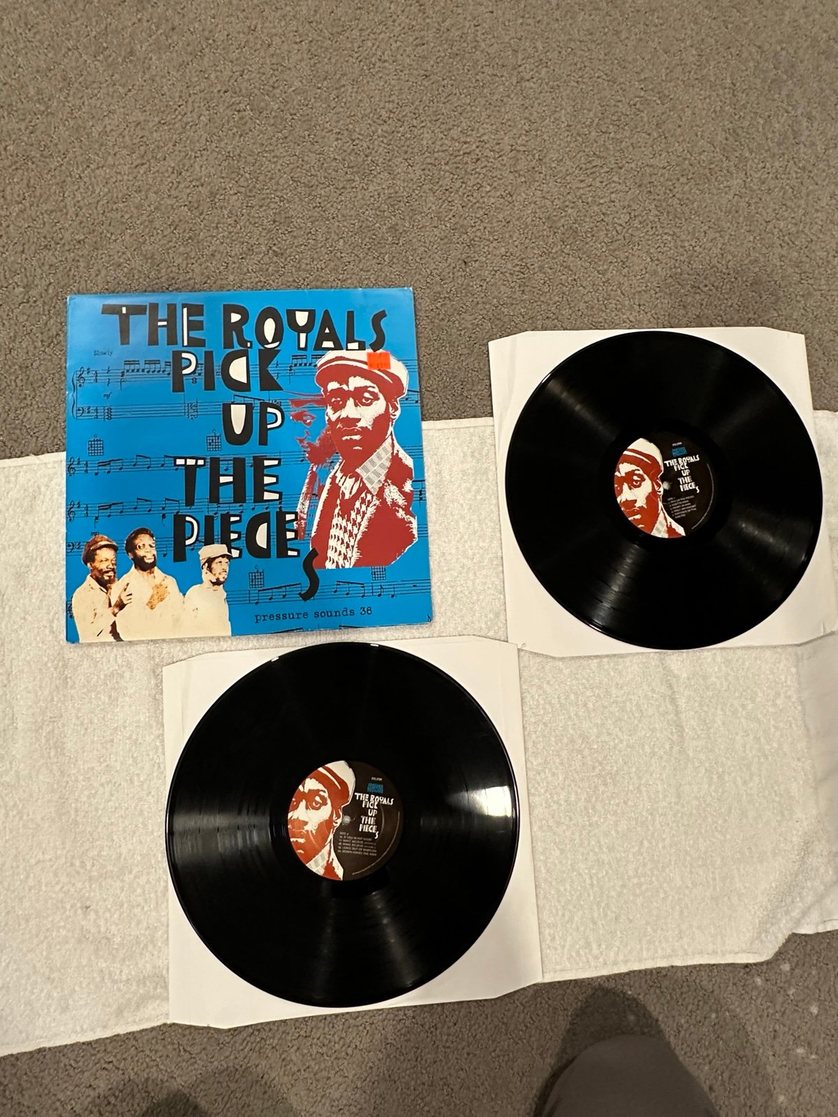 The Royals - Pick Up The Pieces vinyl recycle