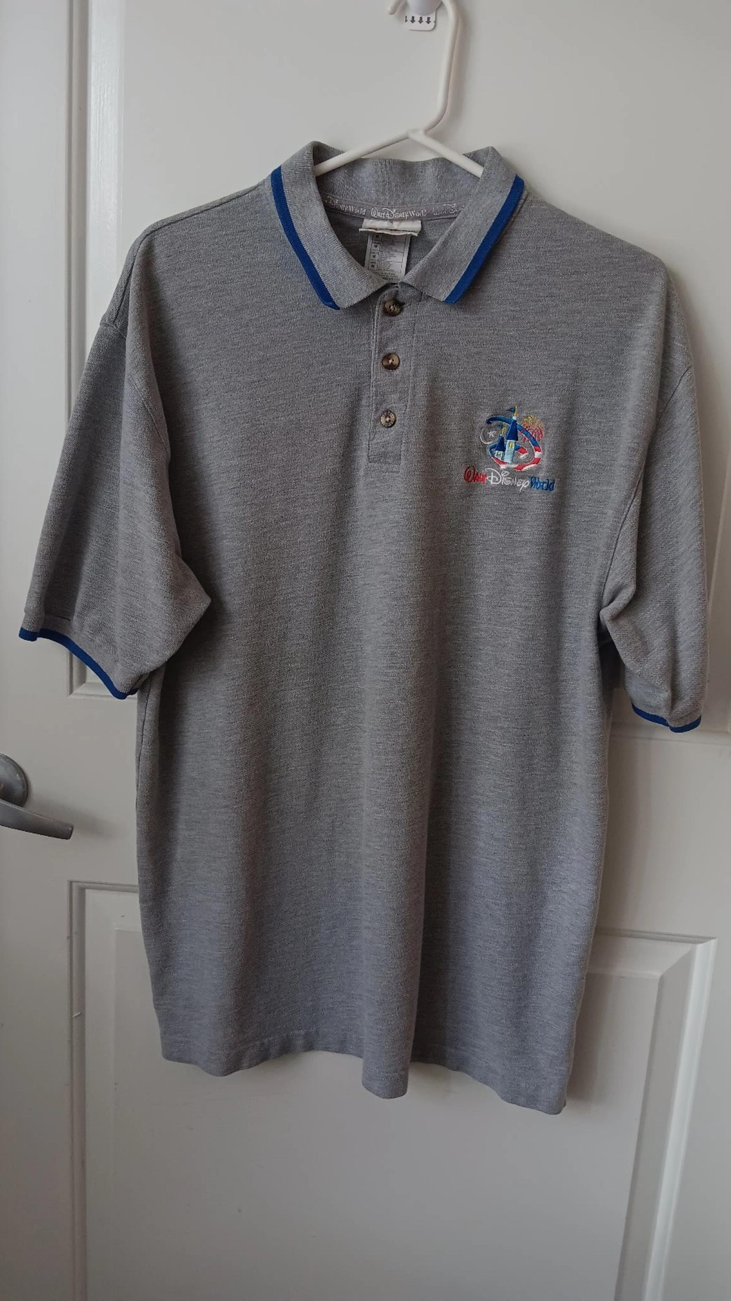 VINTAGE Walt Disney World Magic Kingdom Men’s  Mickey Mouse Polo Shirt