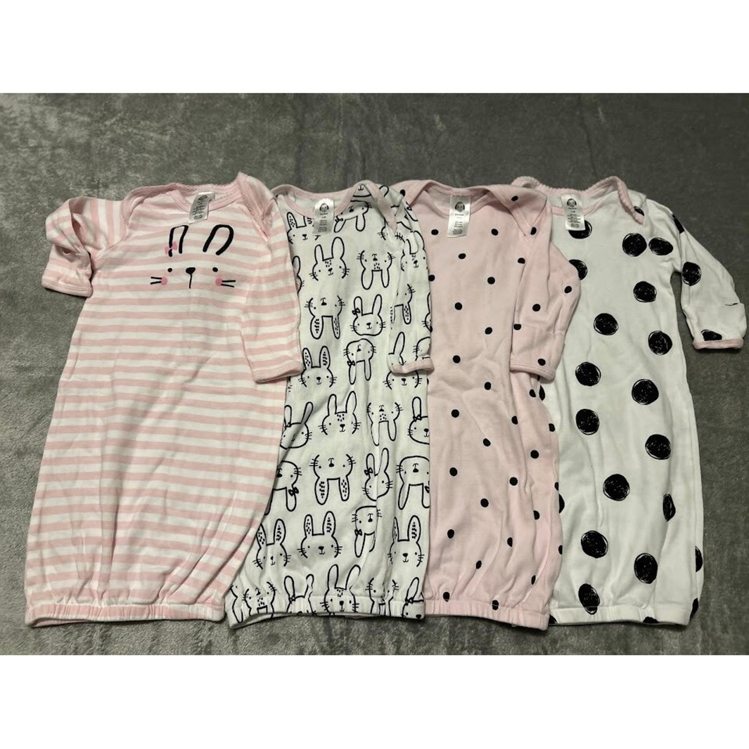 Log Of 4 Gerber 0-6 months Gowns Pajamas Girls
