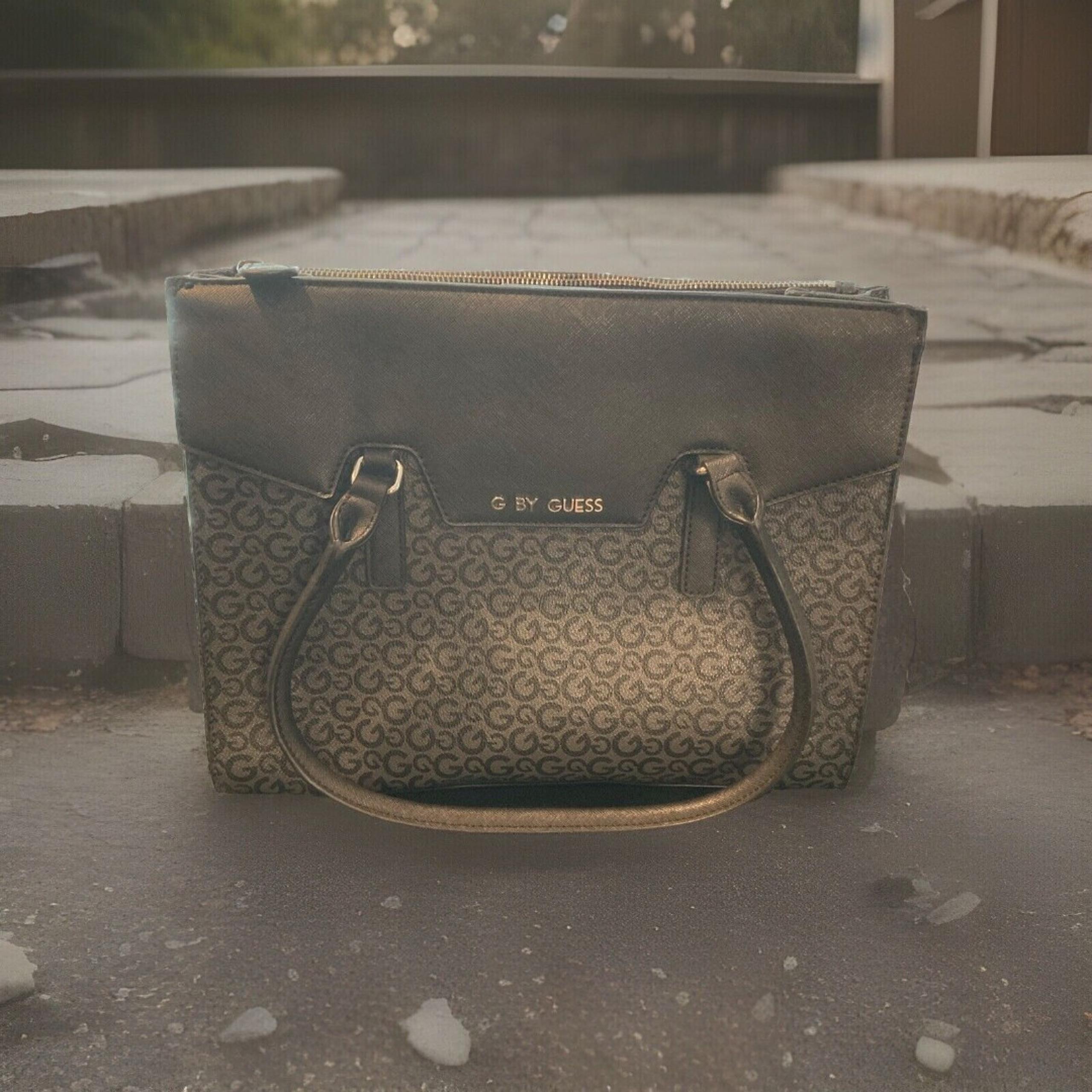 G By Guess Black Handbag - Not Used - Many Hiding Pockets