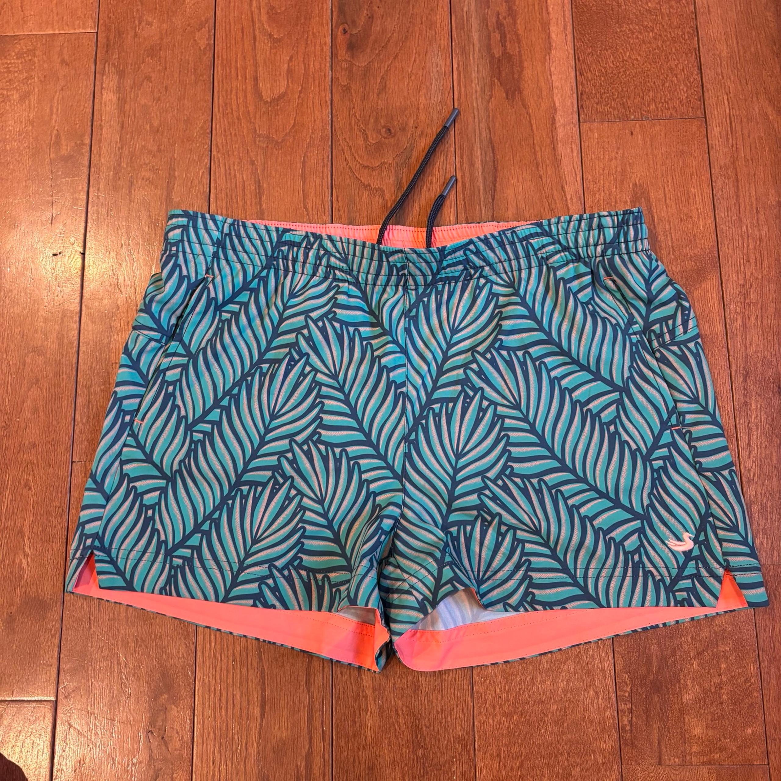 Womens Southern Marsh Grace Active Shorts 2.5" Palmdale Playa Green Pink sz M