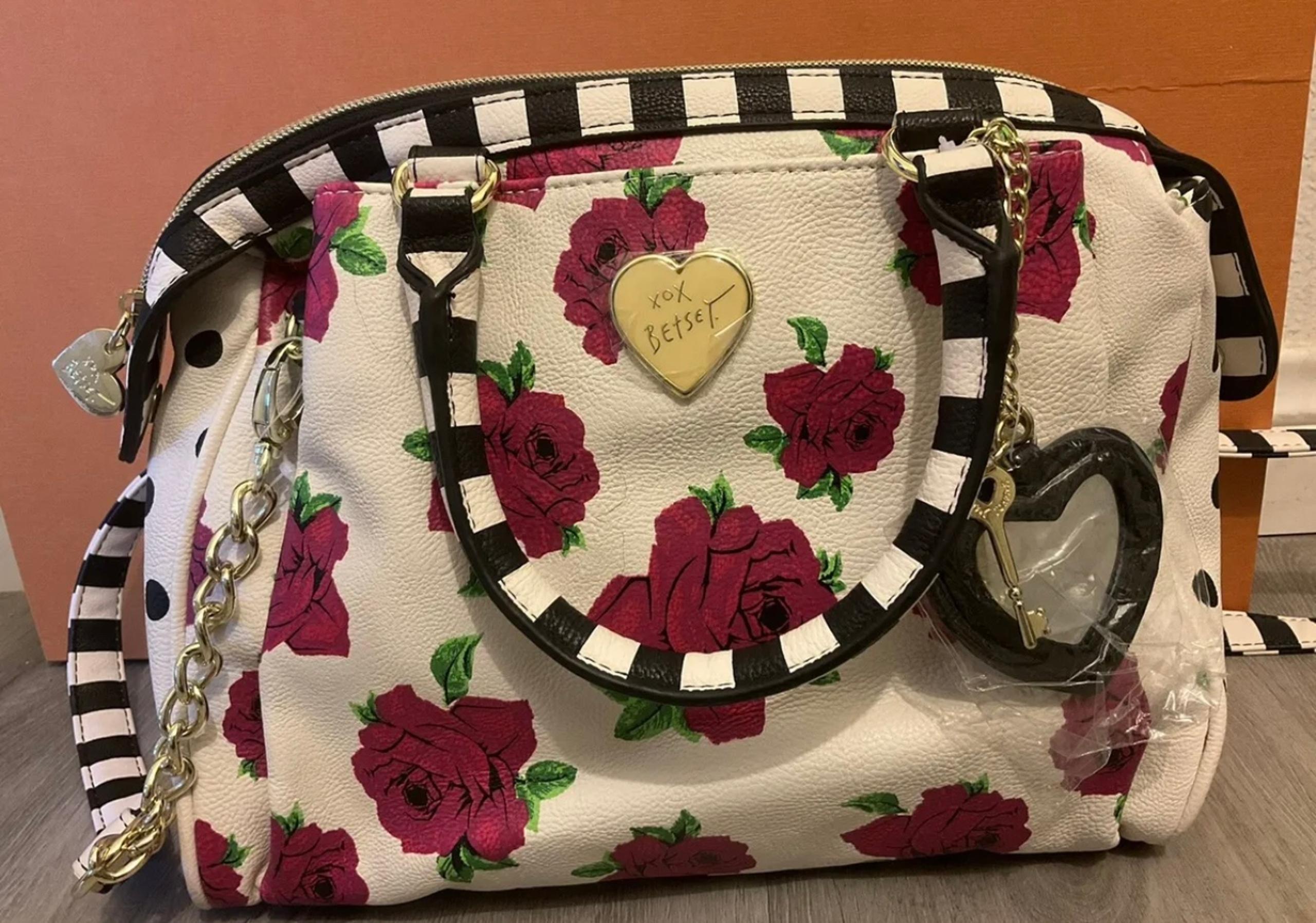 Betsey Johnson Crossbody Small Rose XOXO Heart Handbag Short Handles Bow/locket