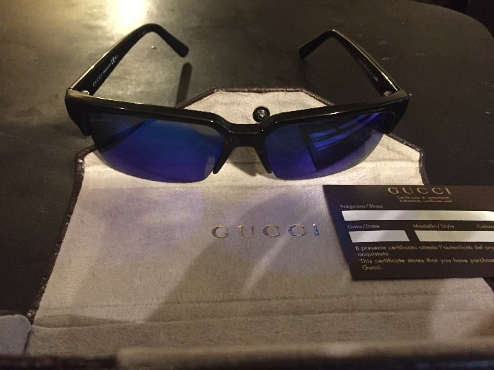 Unisex Gucci sunglasses blue lens