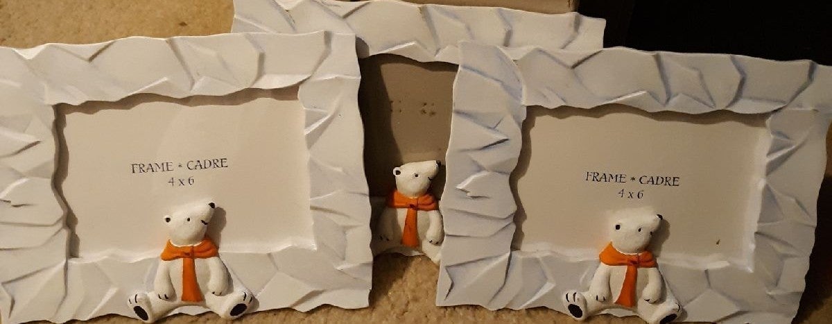 **ships free** RARE HALLMARK POLAR BEAR FRAME COLLECTIBLE
